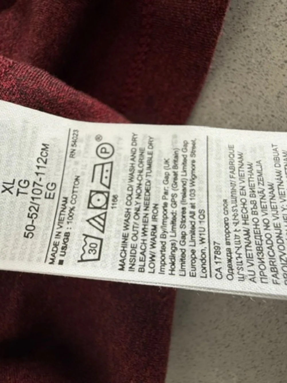Men's XL Banana Republic Luxury Touch Half-Zip Maroon 1/4 Zip Shirt Barely worn